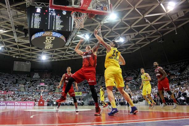 曾是许多球 曾是许多球