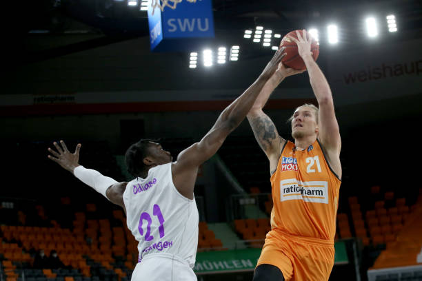 勒斯的客场 勒斯的客场