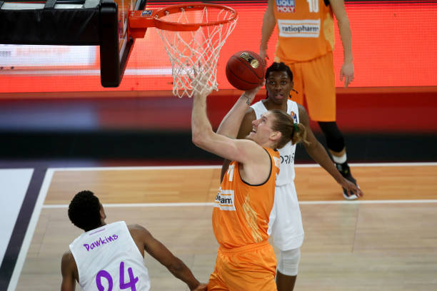 让对手无从 让对手无从